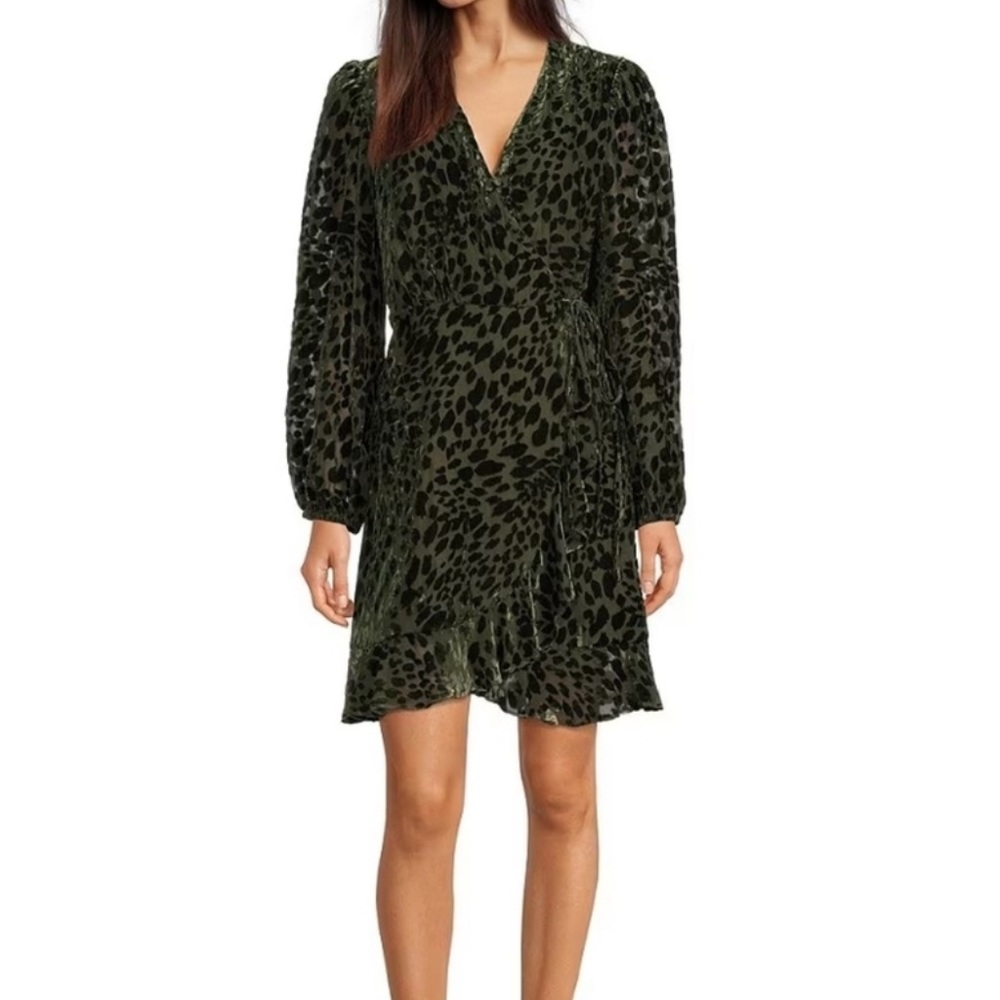 NWT Alex Marie Moss Maren Velvet Animal
Print Burnout Wrap dress